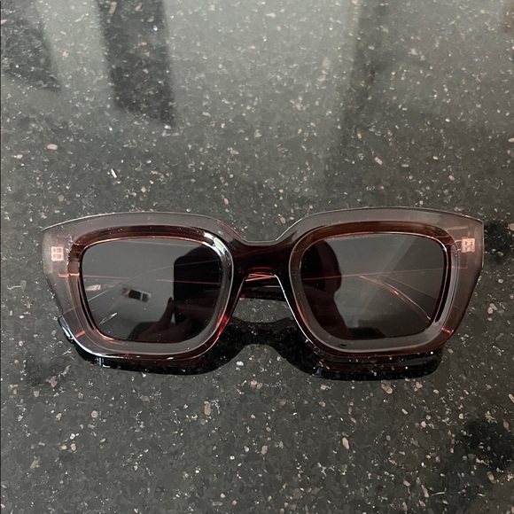 Accessories - Chic Brown Square Sunglasses